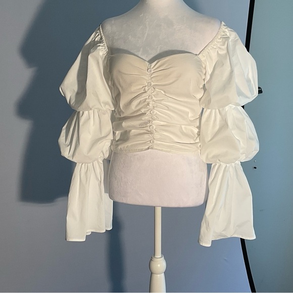 Lizette Collection Medium Ivory Low Cut Corset Blouse with Tiered Bishop Sleeves - Picture 6 of 16